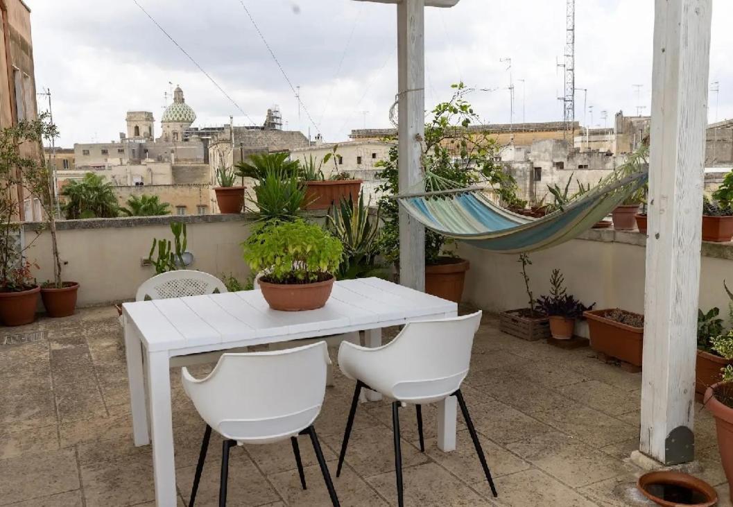 Fior Di Loto Villa Lecce Bagian luar foto